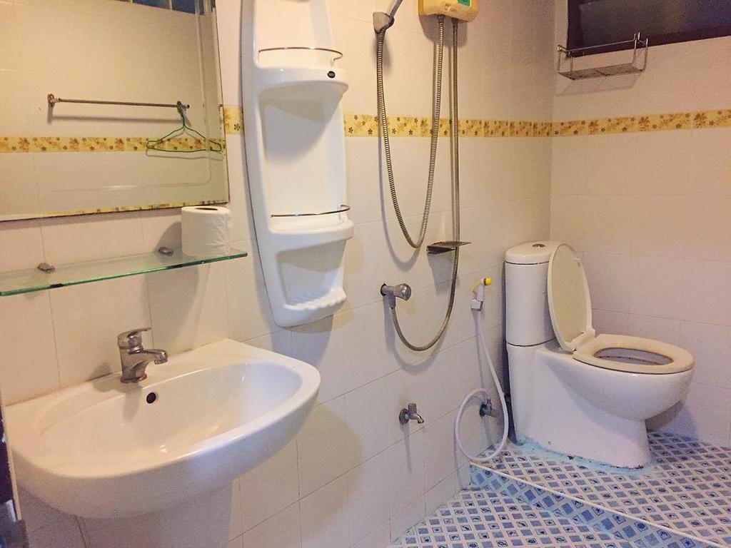 Marina Ao Nang Guesthouse Exterior photo