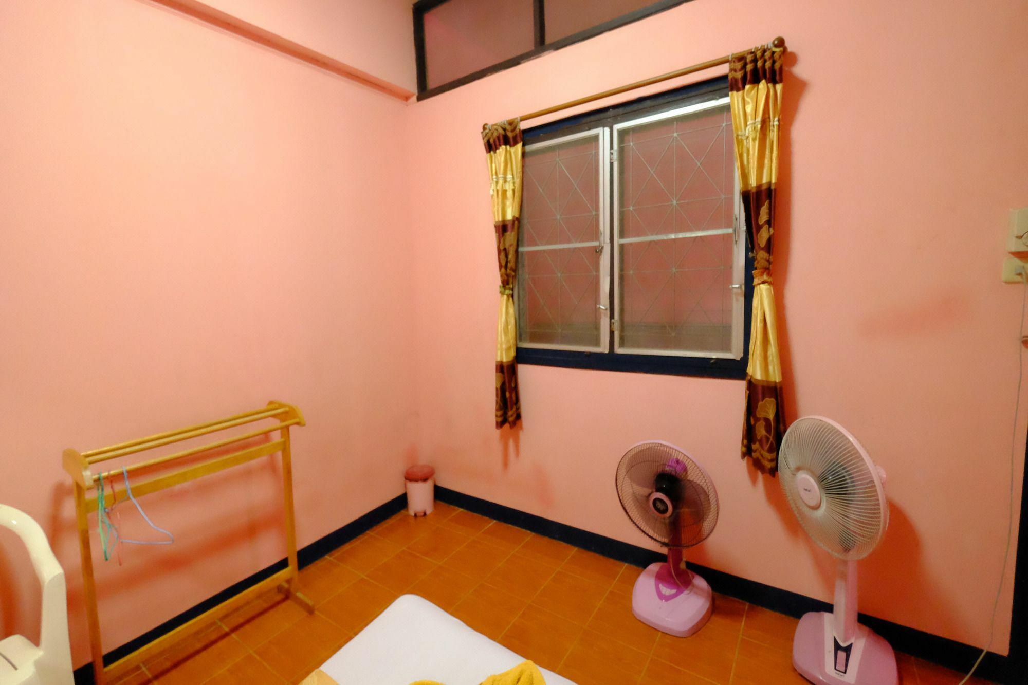Marina Ao Nang Guesthouse Exterior photo